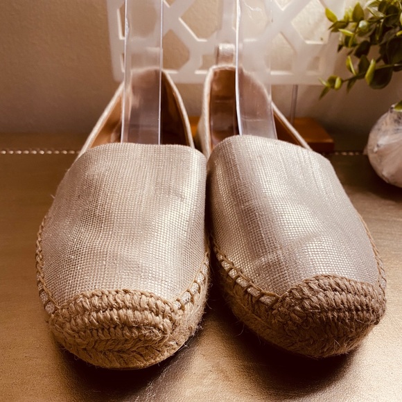MARC FISHER METALLIC ESPADRILLE - Picture 7 of 9